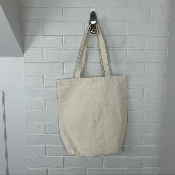 Vogue Limited Edition 2019 Double Faces Graphic Canvas Tote Bag - Picture 10 of 10